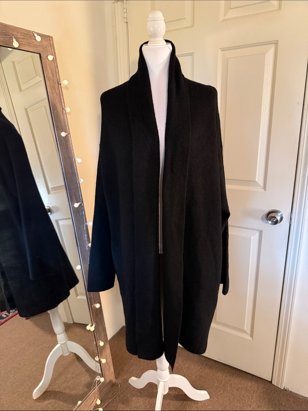 By Anthropologie
The Mariel LongLine Cardigan Black - Picture 5 of 12